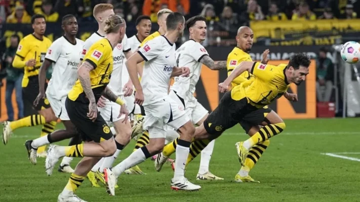 Đội hình ra sân Dortmund vs Frankfurt