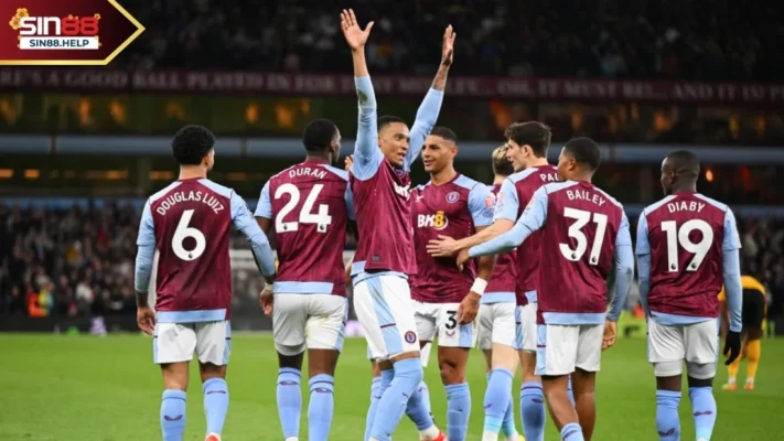 Đội hình ra sân của Aston Villa